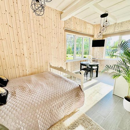 Aguona Royal Oasis Villa Molėtai Exteriör bild